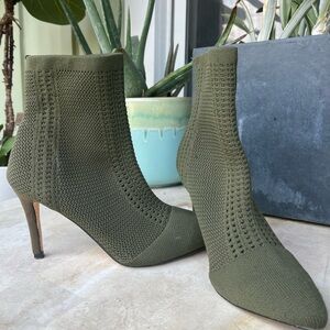 Catherine Malandrino Olive Green Knit Sock Booties Size 7.5